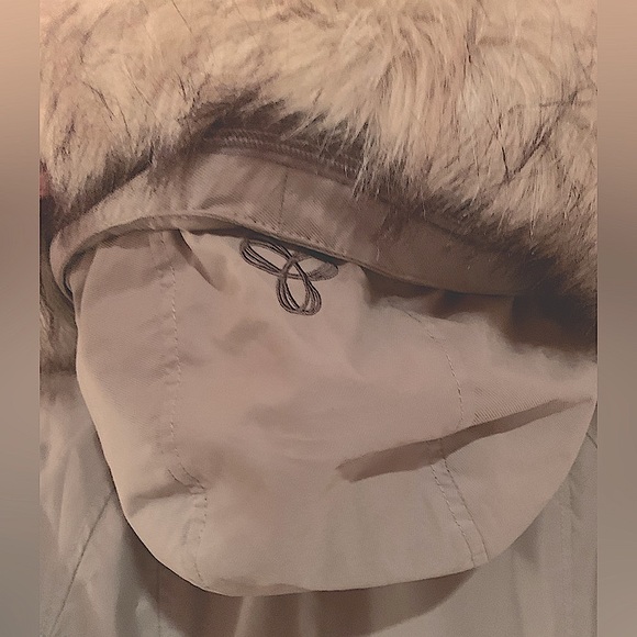 TNA New Summit Jacket from Aritzia … like new! - Picture 7 of 16